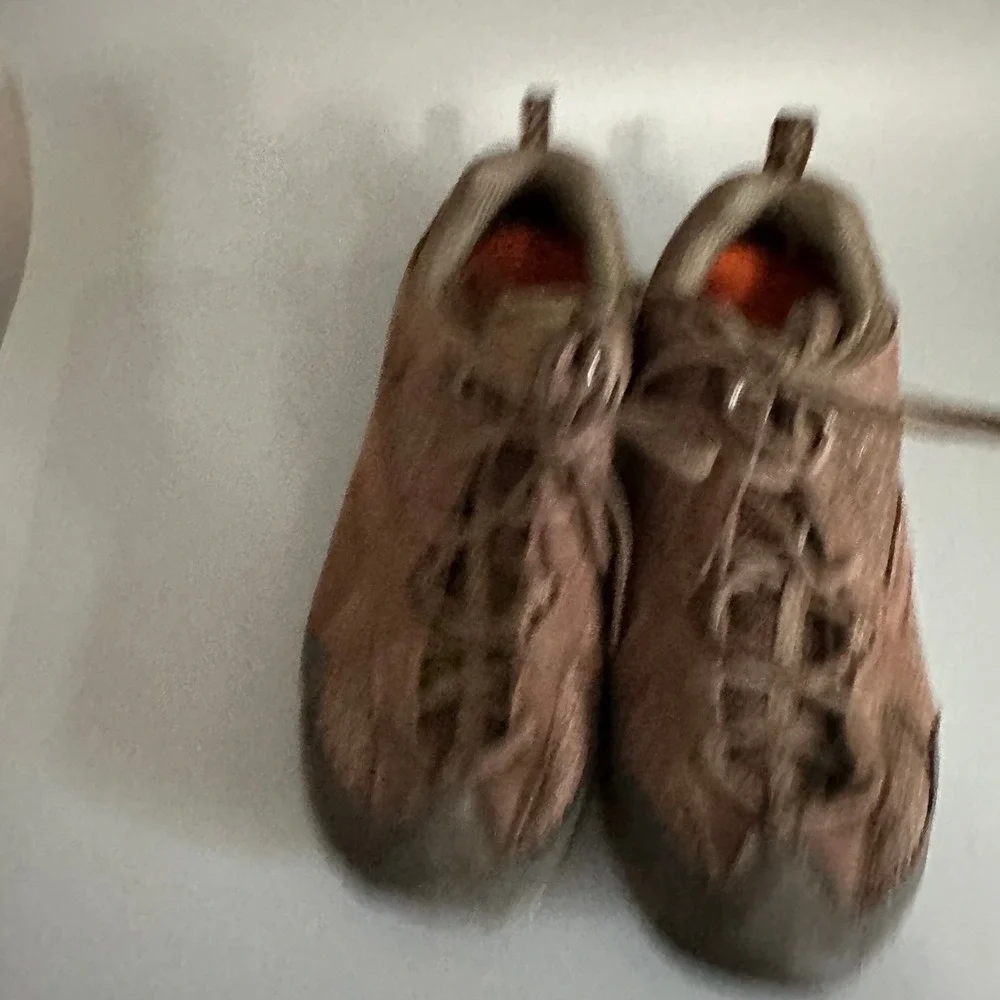 Merrell avian light